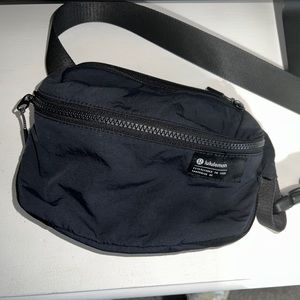 Lululemon Clean Lines